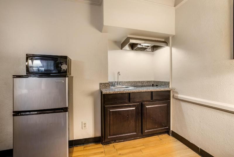 Deluxe Room with Two Double Beds with Kitchenette Non-Smoking image 3