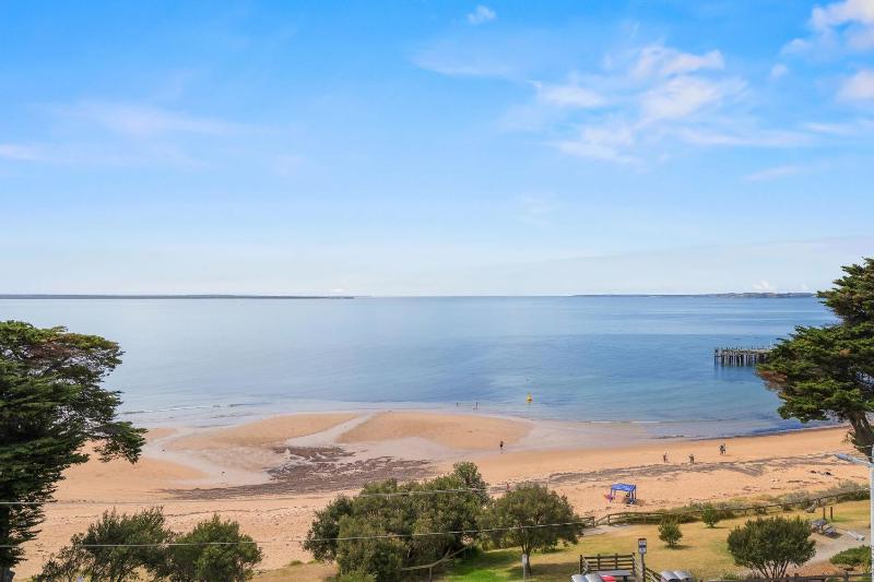 Phillip Island Escape on the Esplanade - image 8