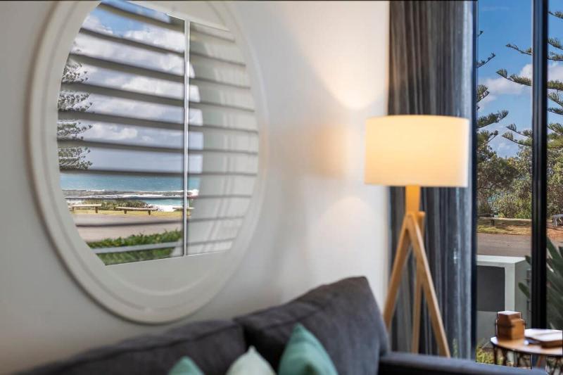 La Ronde One - Unit 1 - oceanstays - image 6