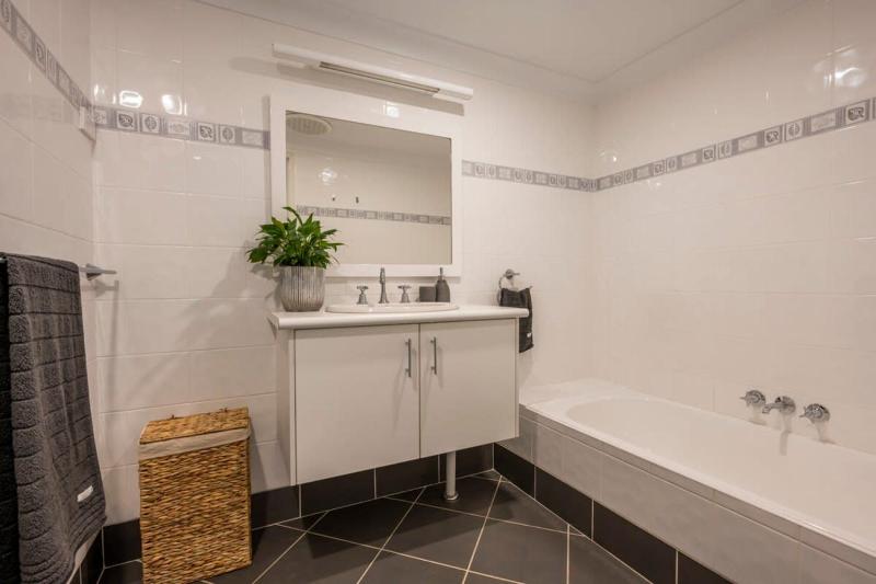 La Ronde One - Unit 1 - oceanstays - image 19