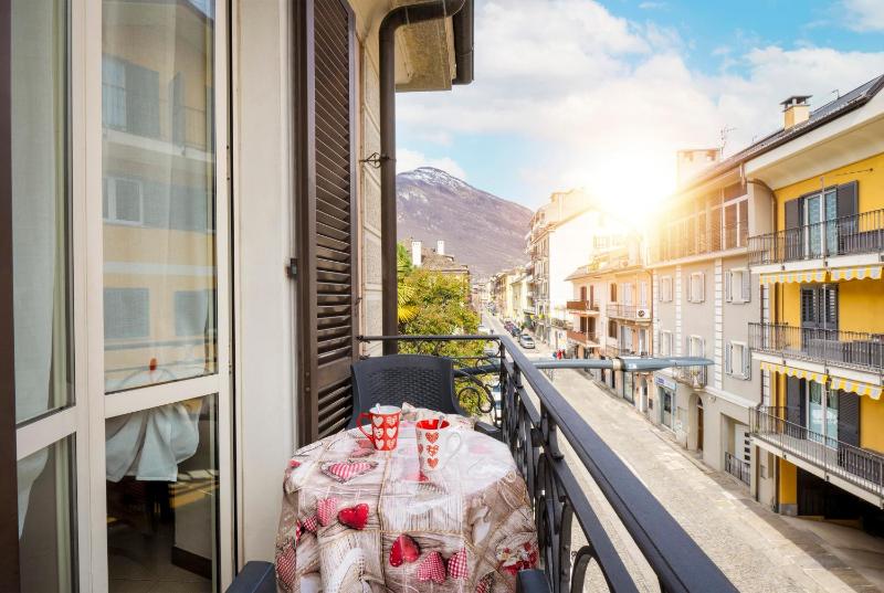 Apartment with Balcony image 4