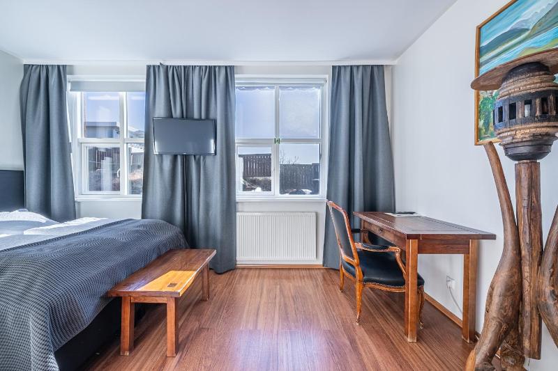 Superior Double or Twin Room image 1