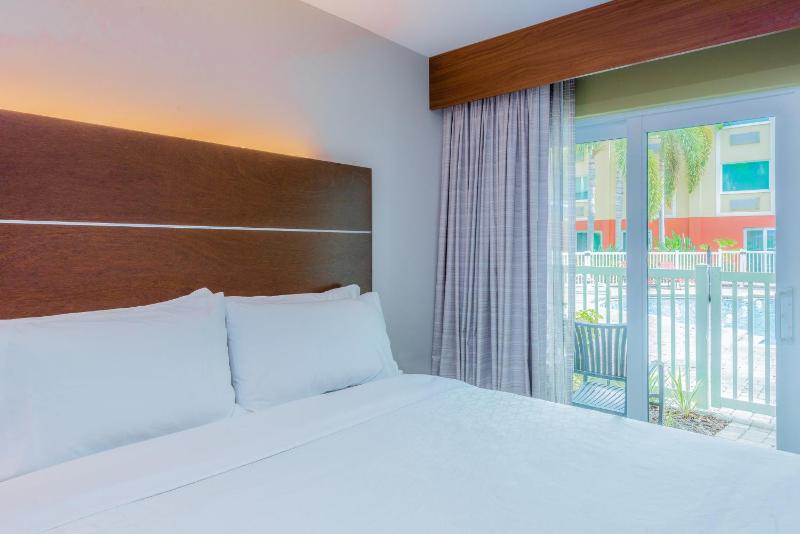 Holiday Inn Express Hotel & Suites Bradenton West By IHG - image 30