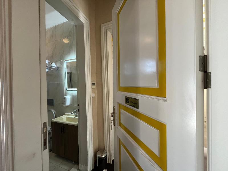 Two-Bedroom Suite image 2