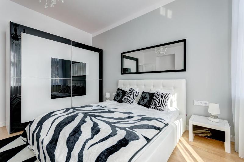 Platinum Residence - Chmielewskiego - image 22