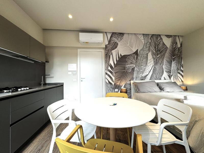 SKYLINE- 3 Apartments with view - image 18