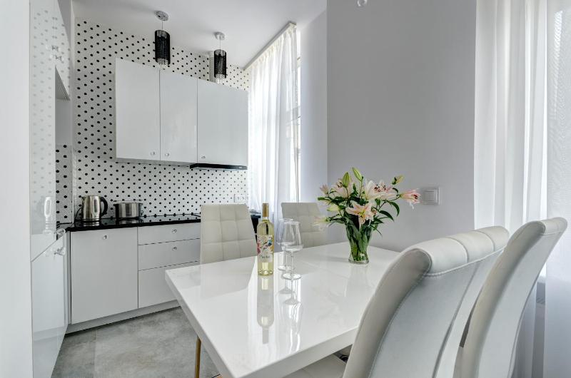 Platinum Residence - Chmielewskiego - image 16