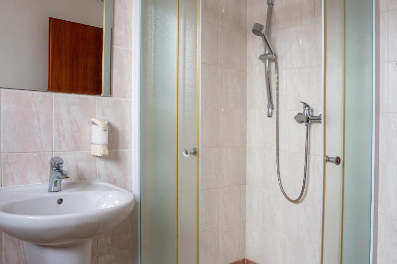 Twin Room image 1