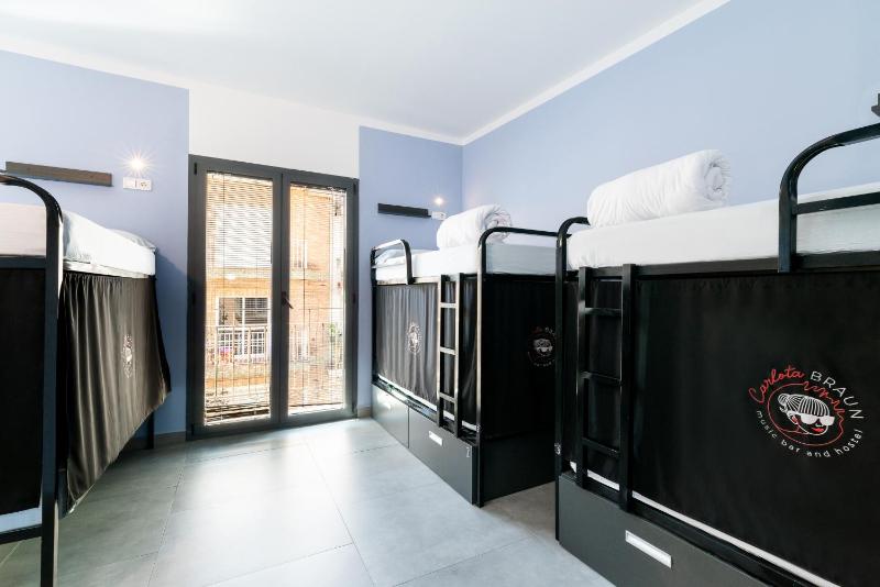 Hostel Carlota Braun - image 8