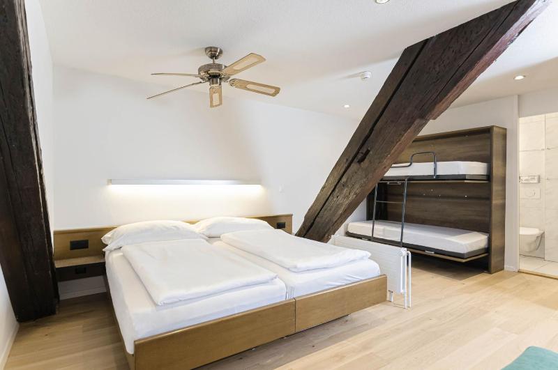 Quintuple Room image 2