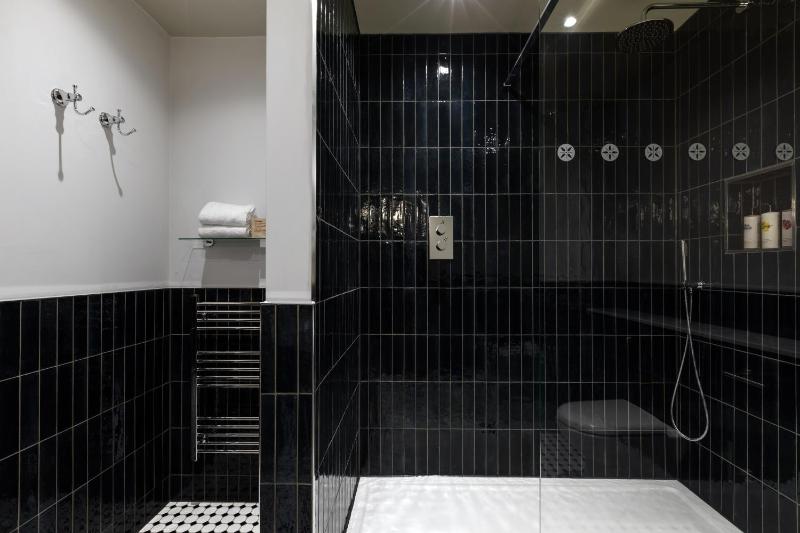 Suite image 2