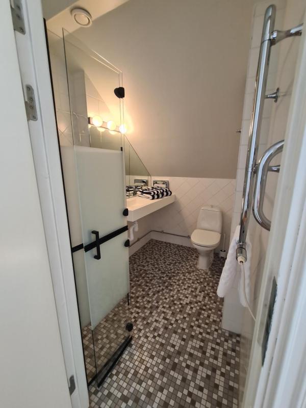 Deluxe Double Room with Balcony and Sea View image 3