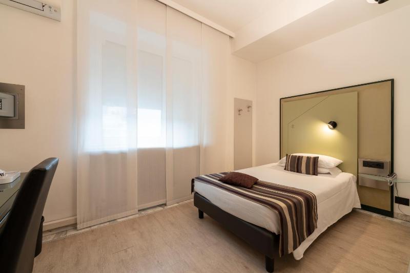Standard Single Room image 1