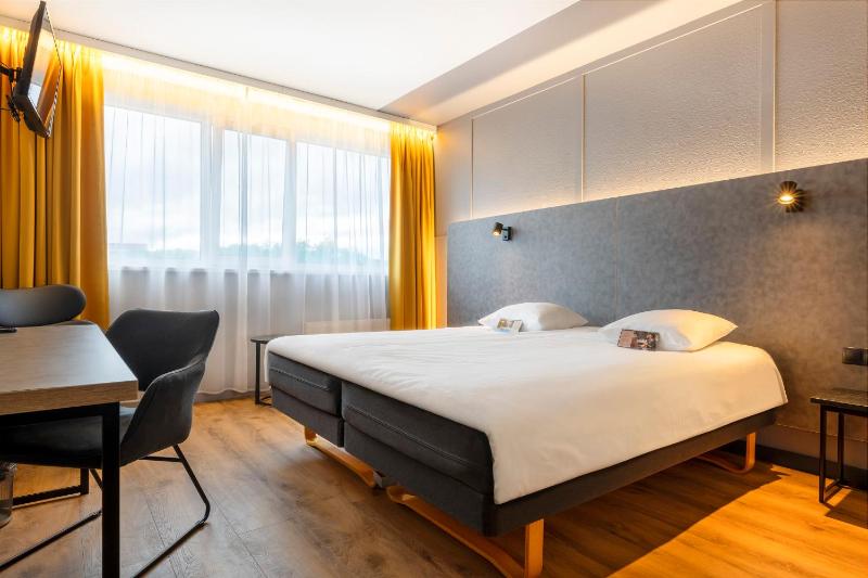 Classic Double or Twin Room image 1