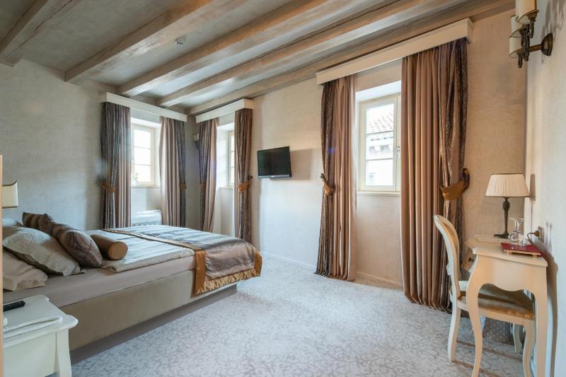 Heritage Hotel Life Palace - image 26