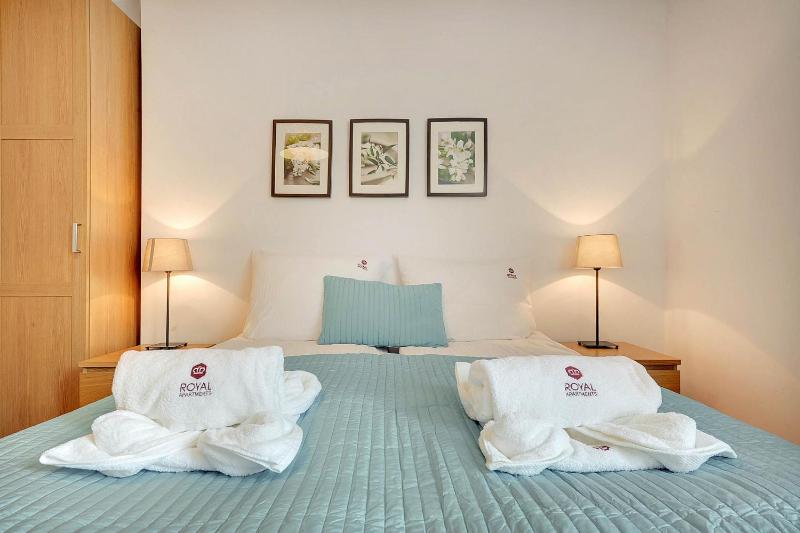 By the Sea Nadmorski with Balcony 300m from the Beach by Noclegi Renters - image 11