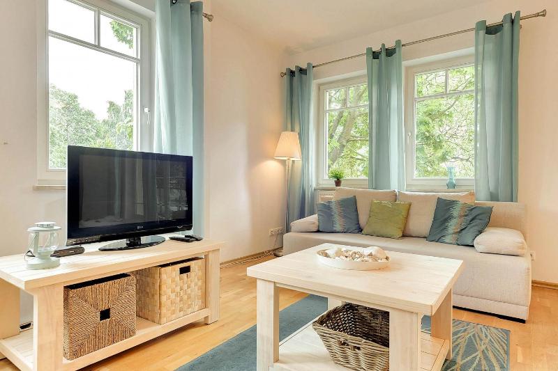 By the Sea Nadmorski with Balcony 300m from the Beach by Noclegi Renters - image 14