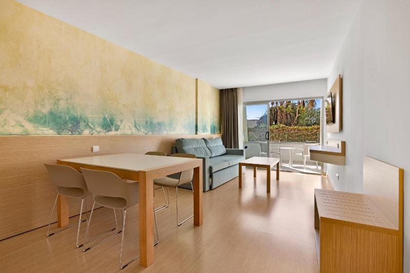 Apartment image 4
