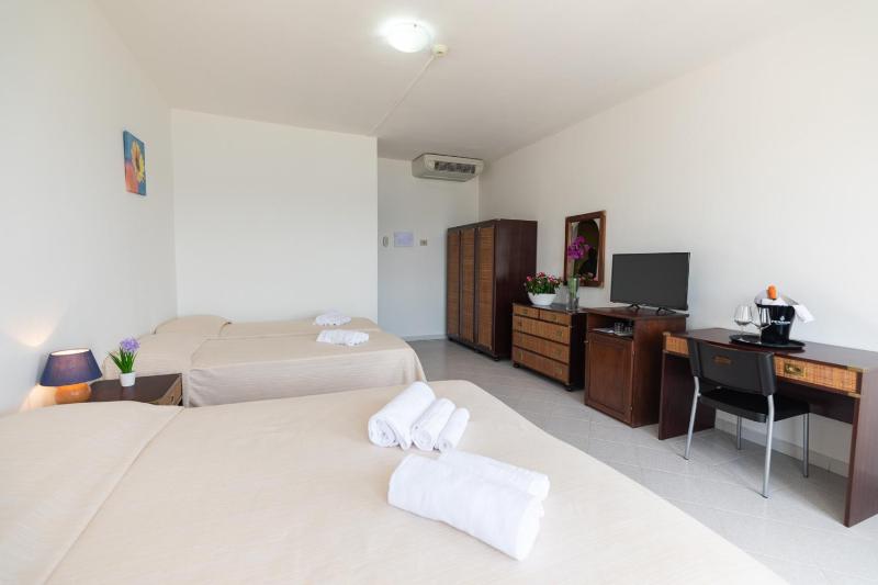 Quadruple Room image 1