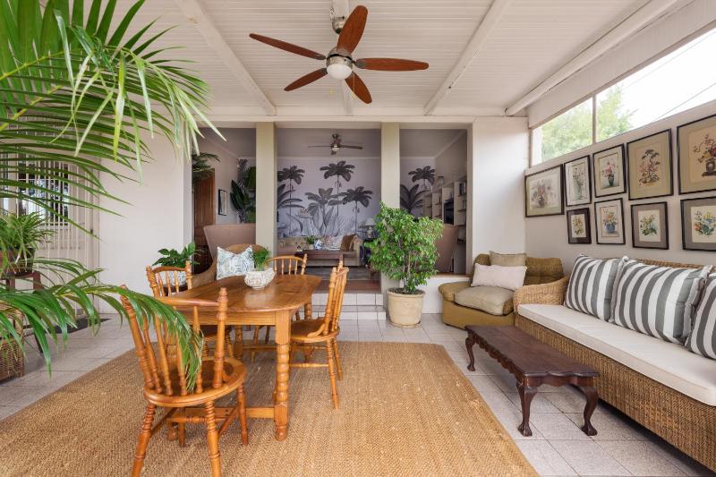 House Falcon - image 7