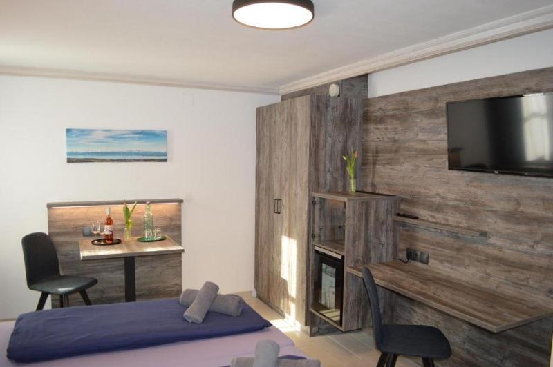 Deluxe Double Room image 4