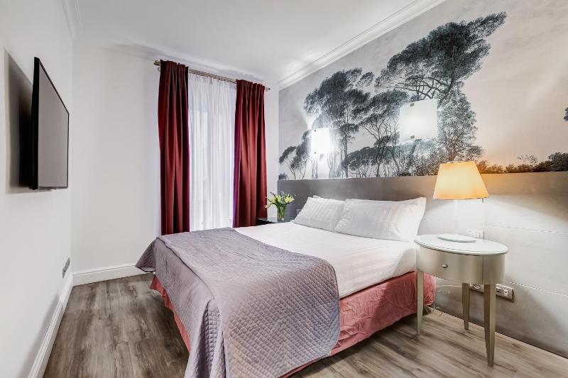 Standard Queen Room image 1