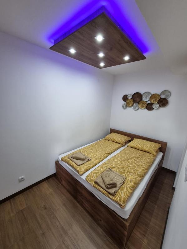 Borovi 2 Lux Apartment - image 12