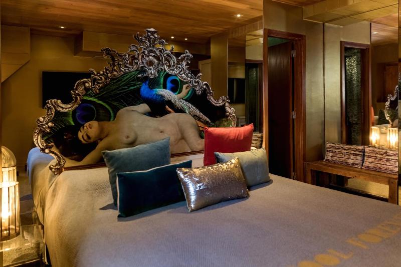 Studio with Interior View image 2