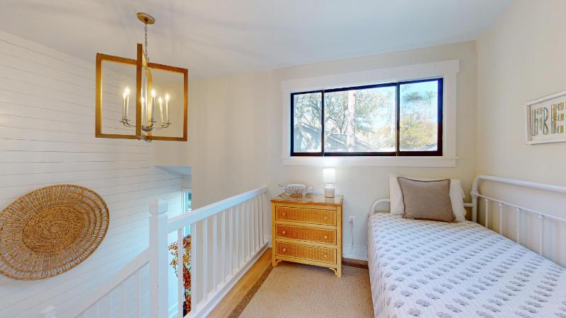6 Hickory Cove - image 2