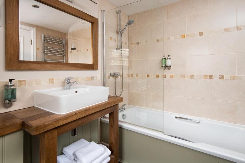 Double or Twin Room image 2