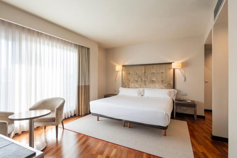 Deluxe Room image 1