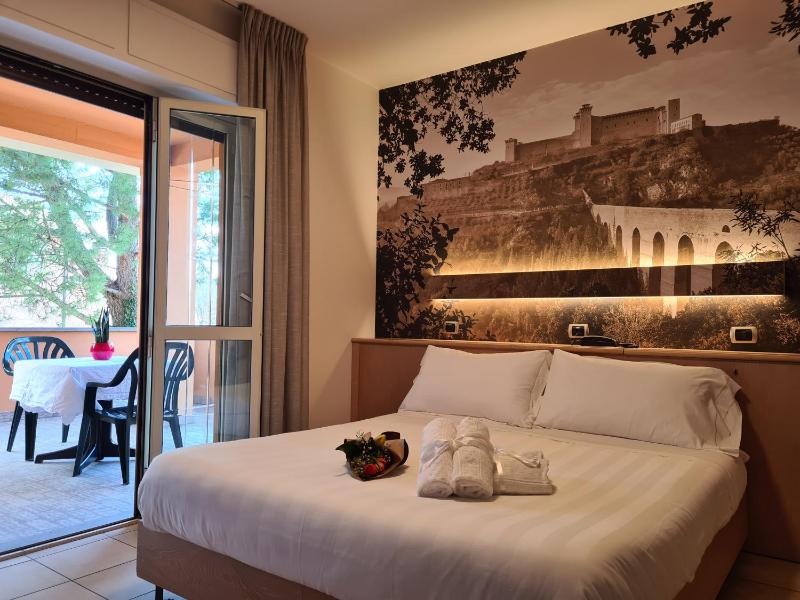 Superior Double Room image 1