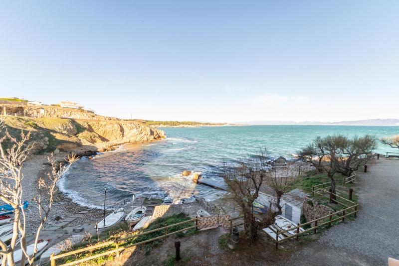 Apartamento Laia con vistas al mar - image 3