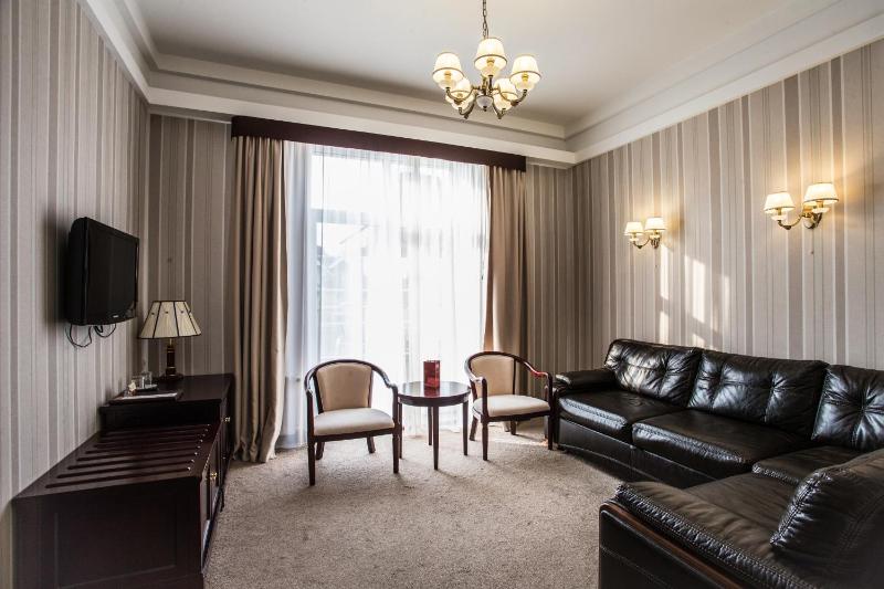 Suite image 2