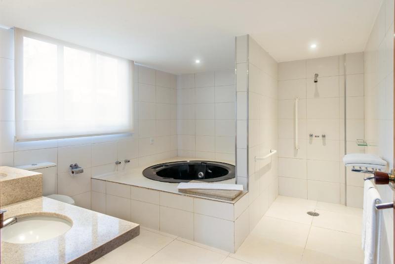 Taiwan Hotel - image 3