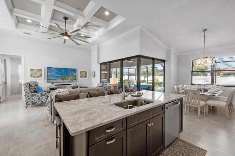 Absolutely stunning home that truly embodies Florida living Villa Blue Starfish - image 15