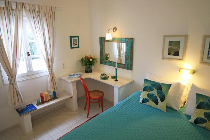 Apartment with Sea View image 1