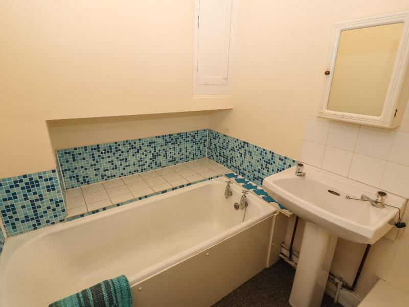 Pelham House - image 21