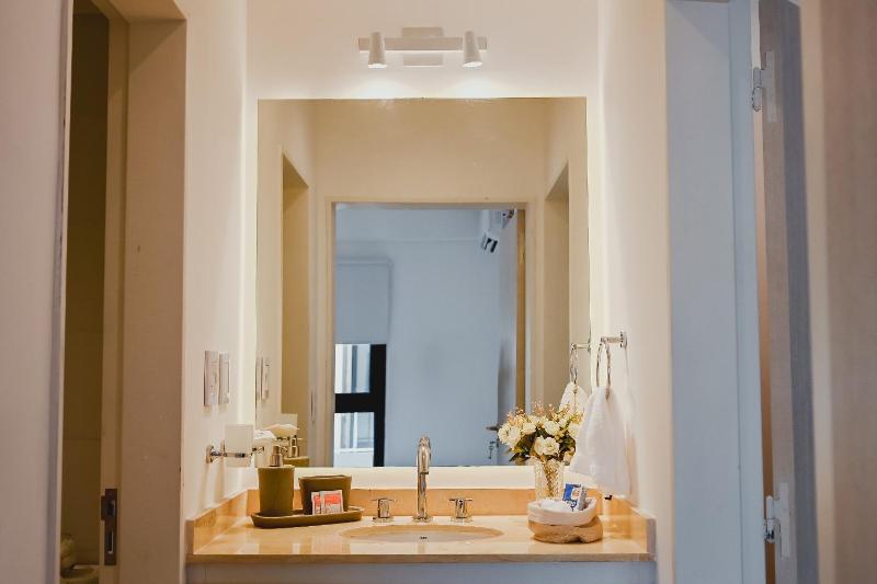 Alcazar Suites Deluxe - image 10