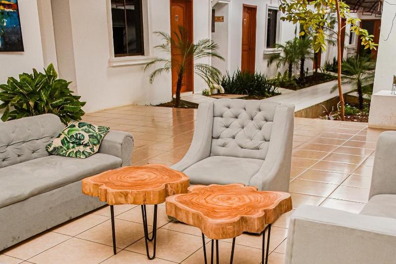 Los Vados Hotel - image 12