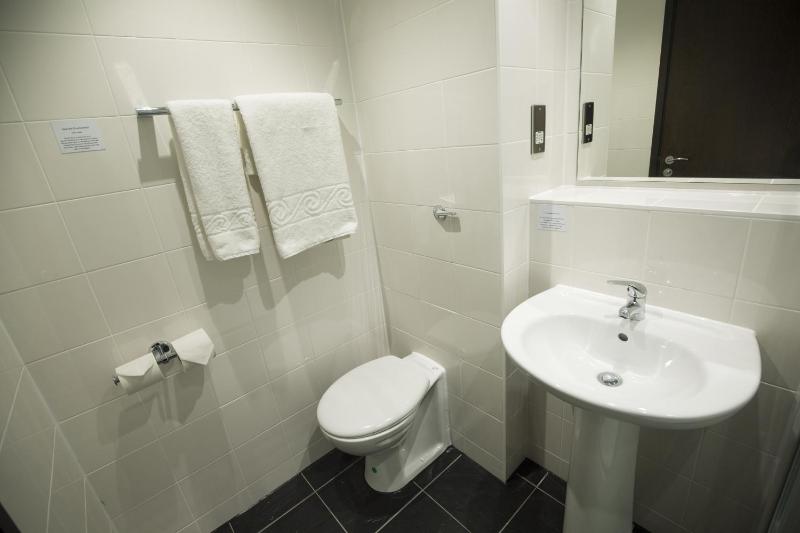 Double Room image 3