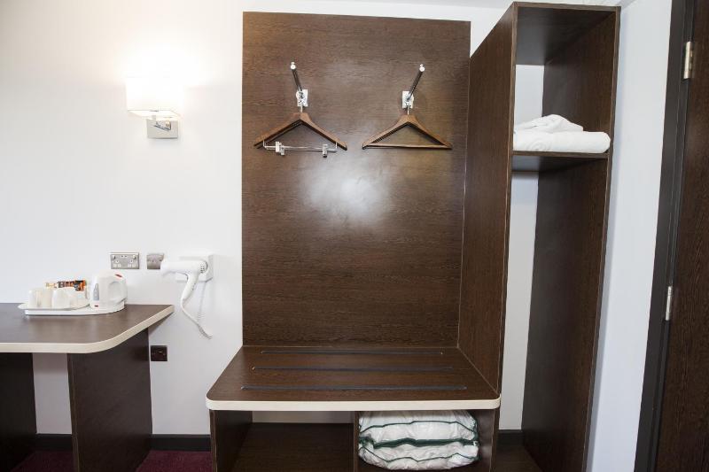 Double Room image 2