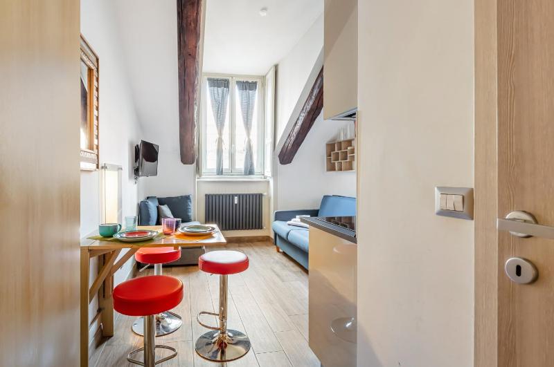 Studio Apartment image 2