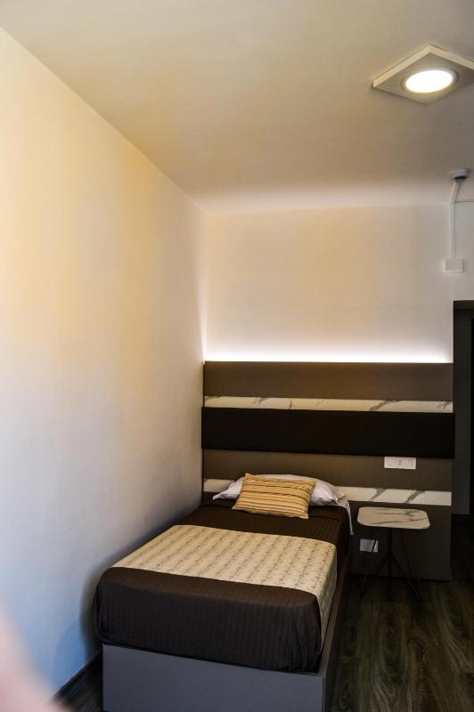 Single Room image 1