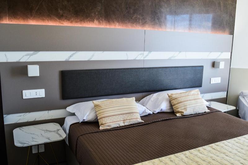 Triple Room image 1