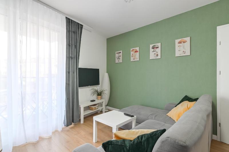 Apartment 4, First Floor, with Balcony image 1