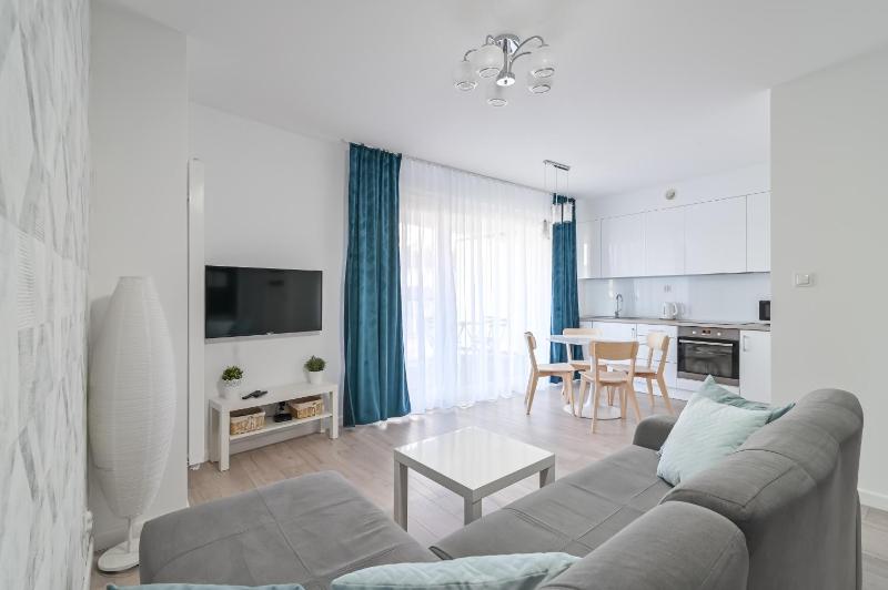 Apartment 5, First Floor, with Balcony image 4