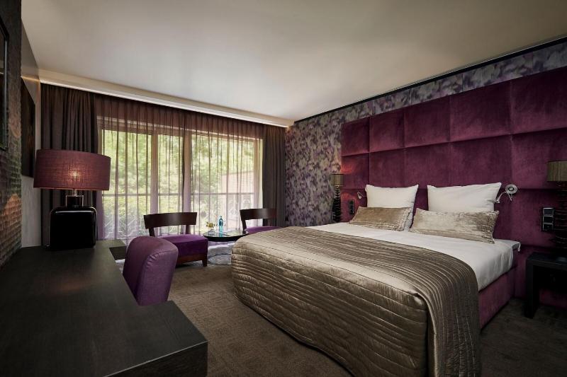Deluxe Double Room image 1