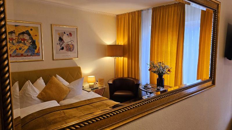 SOHO Private Zimmer & Rooms Im Herzen der Altstadt - image 9