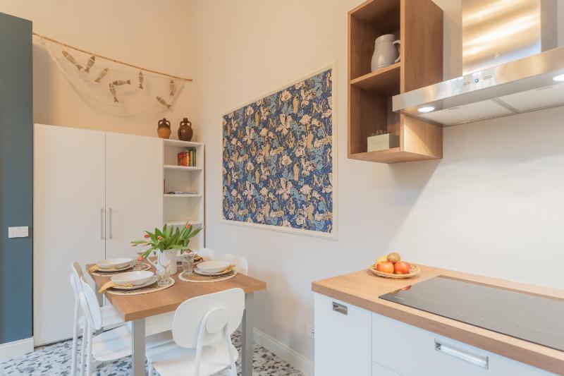 Cinque Giornate 70 Suites by Rent All Como - image 27
